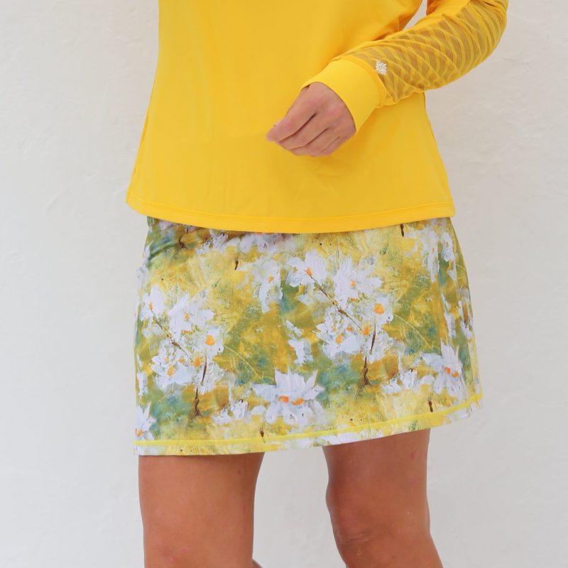Famara Golf A-Line Art Skort - Daisies