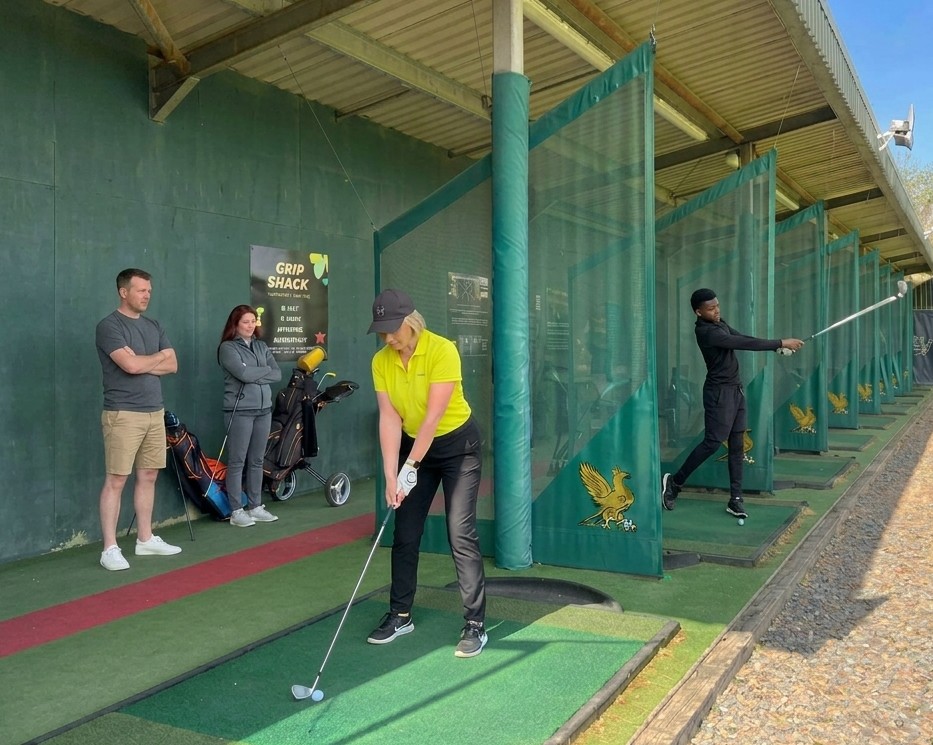 AI generated image of beginner golfers